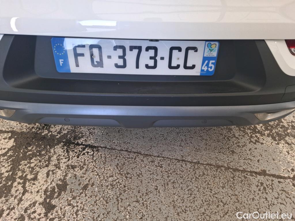  Renault  Kadjar RENAULT  / 2018 / 5P / Crossover Intens TCe 140 EDC FAP(SL) #9