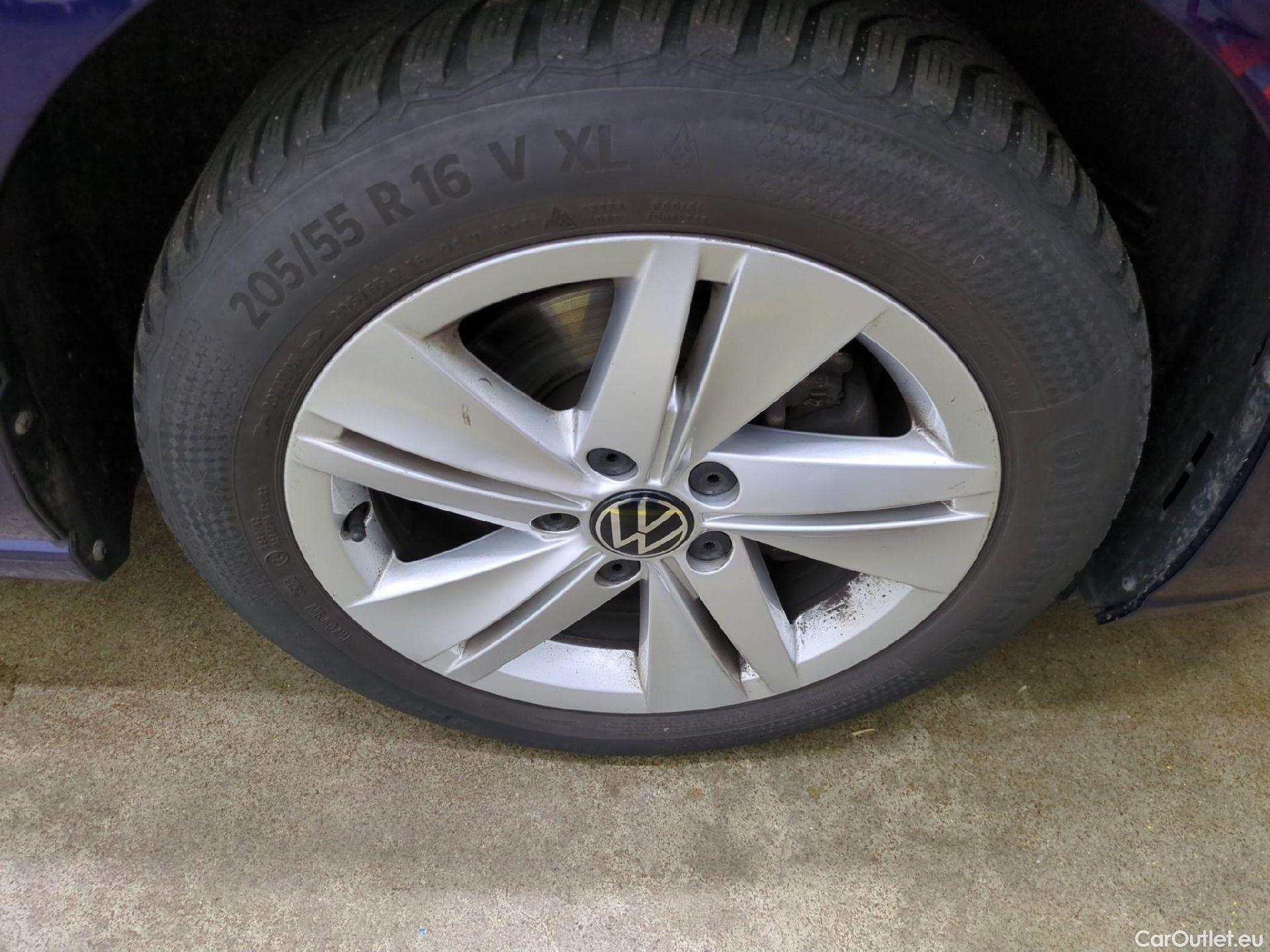  Volkswagen  Golf  VOLKSWAGEN / 2020 / 5P / Berline 2.0 TDI SCR 115 DSG7 Life Busi #3