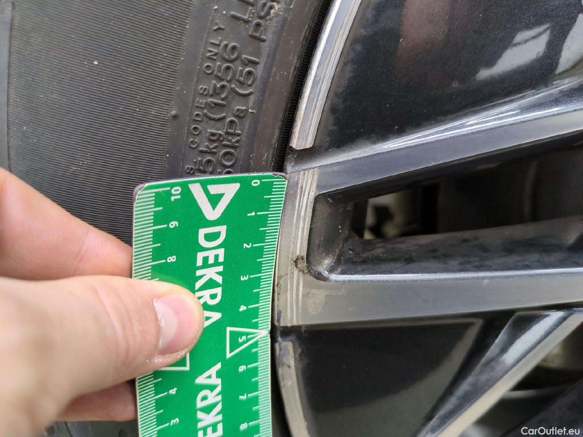  Skoda  Octavia  Berline Business 2.0 TDI 150CV BVA7 E6d #9