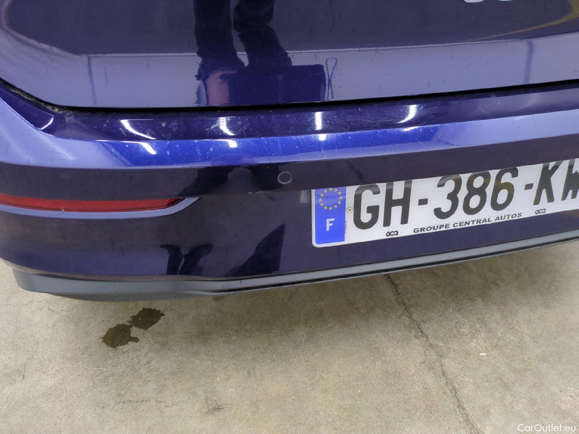  Volkswagen  Golf  VOLKSWAGEN / 2020 / 5P / Berline 2.0 TDI SCR 115 DSG7 Life Busi #21