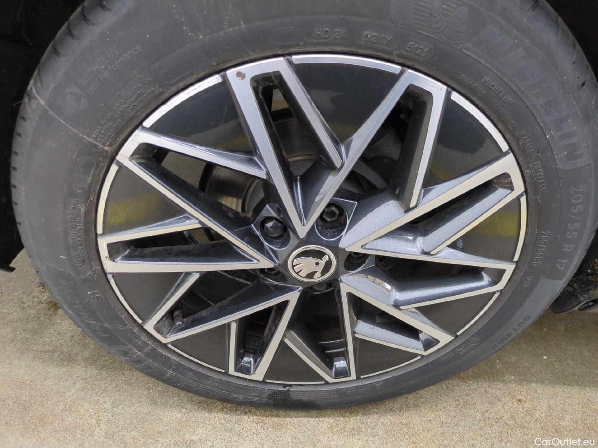  Skoda  Octavia  Berline Business 2.0 TDI 150CV BVA7 E6d #10