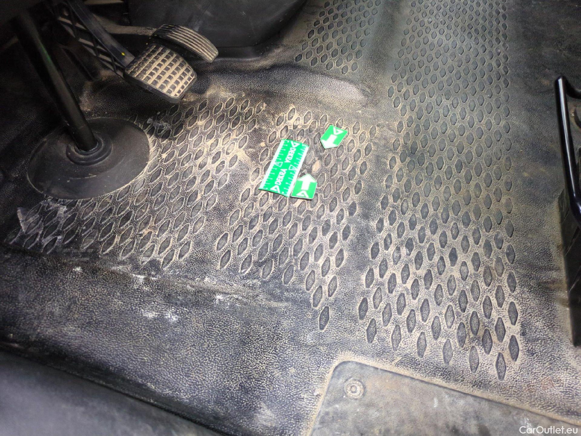  Iveco  Daily IVECO  / 2014 / 4P / Fourgon tôlé 2.3 35S16SA8 V11 H2 3520 #2