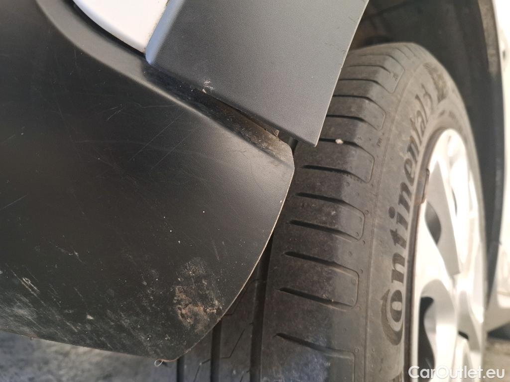  Citroen  C3  Société Feel 1.5 BlueHDI 100CV BVM5 E6dT #35