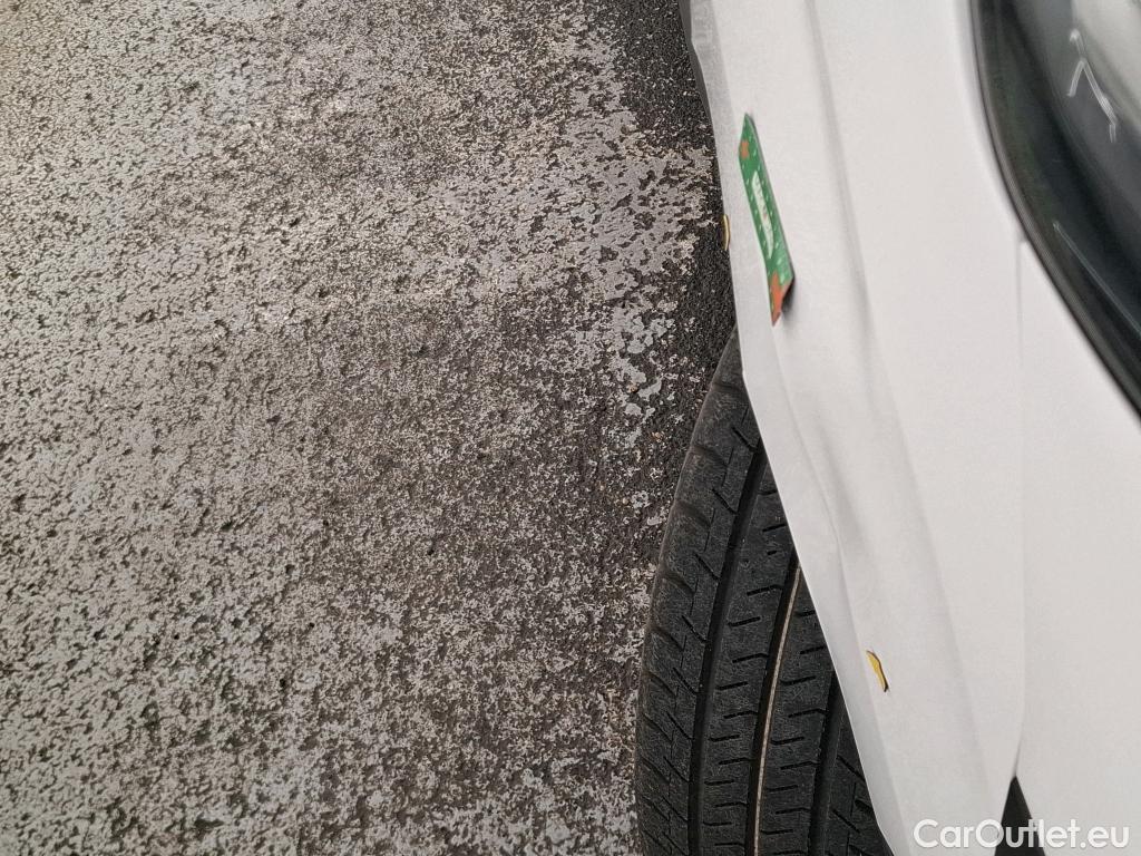  Citroen  Jumpy  Fourgon Club M 2.0 BlueHDi 120CV BVM6 E6dT #18