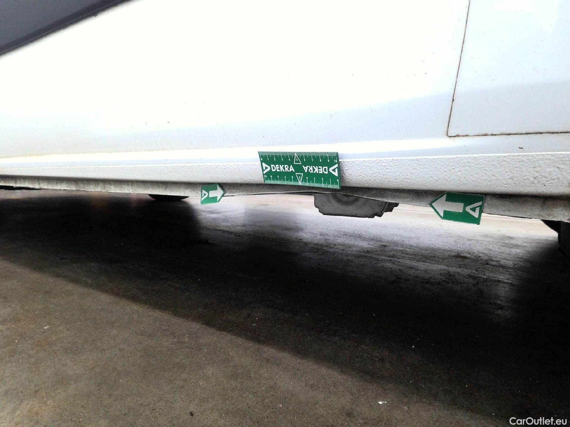  Ford  Transit FORD  Custom / 2018 / 4P / Fourgon tôlé 2.0 ECOBLUE 130 300 L1H1 TREND BUSINESS #24