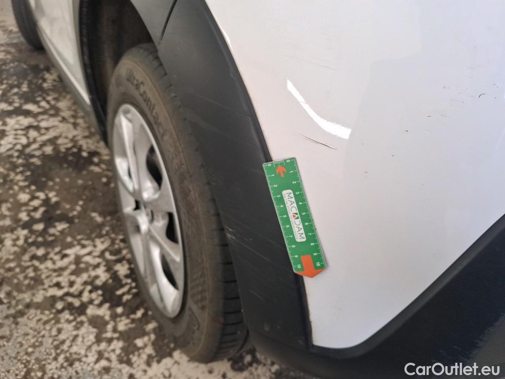  Citroen  C3  Société Feel 1.5 BlueHDI 100CV BVM5 E6dT #39