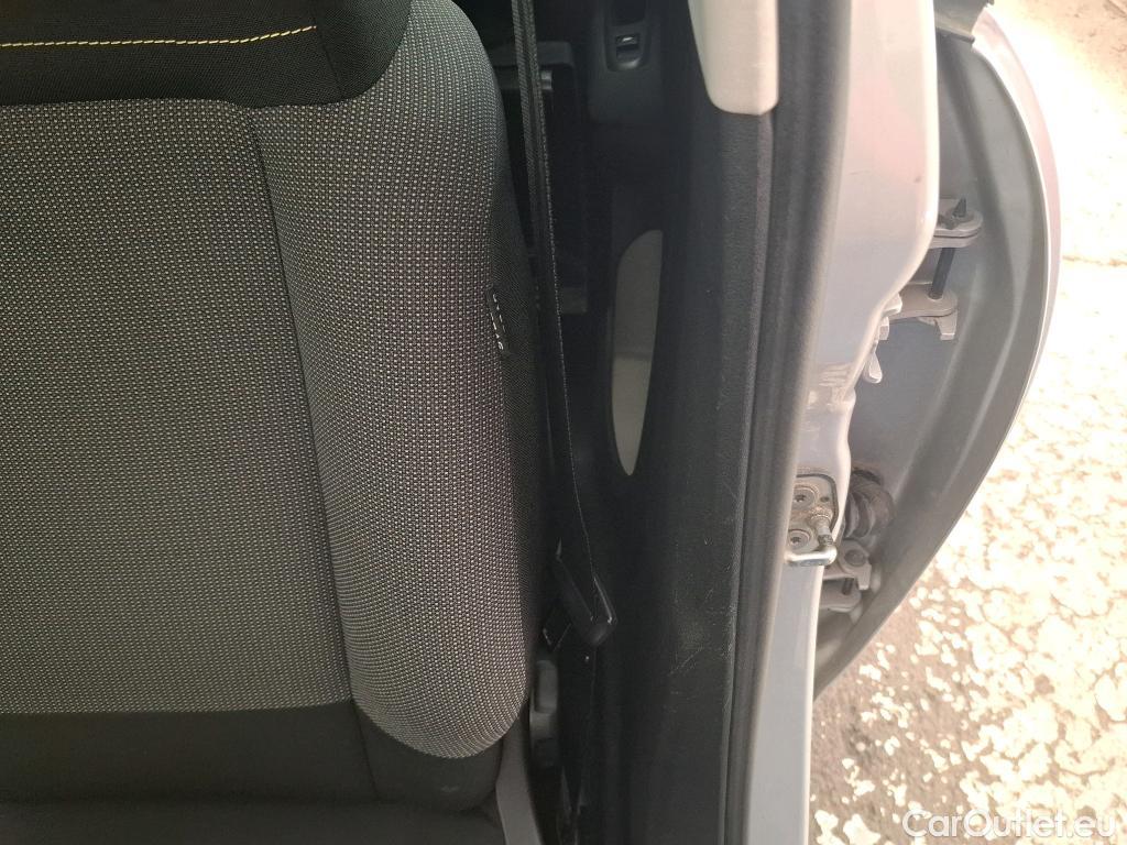  Citroen  C3  Société Feel Business R 1.2 PureTech 80CV BVM5 E6 #29