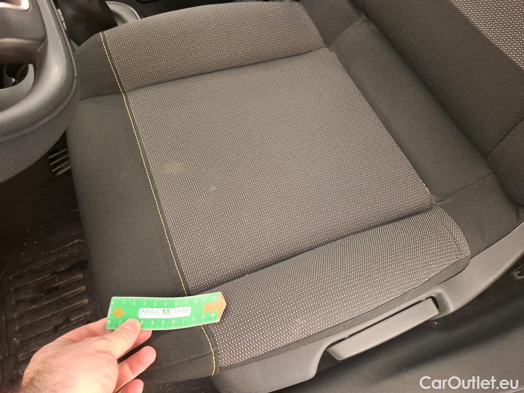  Citroen  C3  Société Feel Business R 1.2 PureTech 80CV BVM5 E6 #37