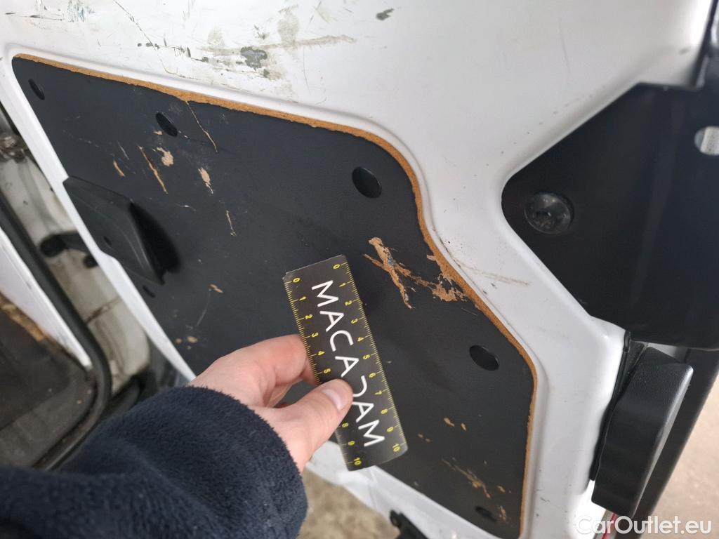  Renault  Kangoo  II Express Grand Confort (L1) 1.5 dCi 95CV BVM6 E6dT #21