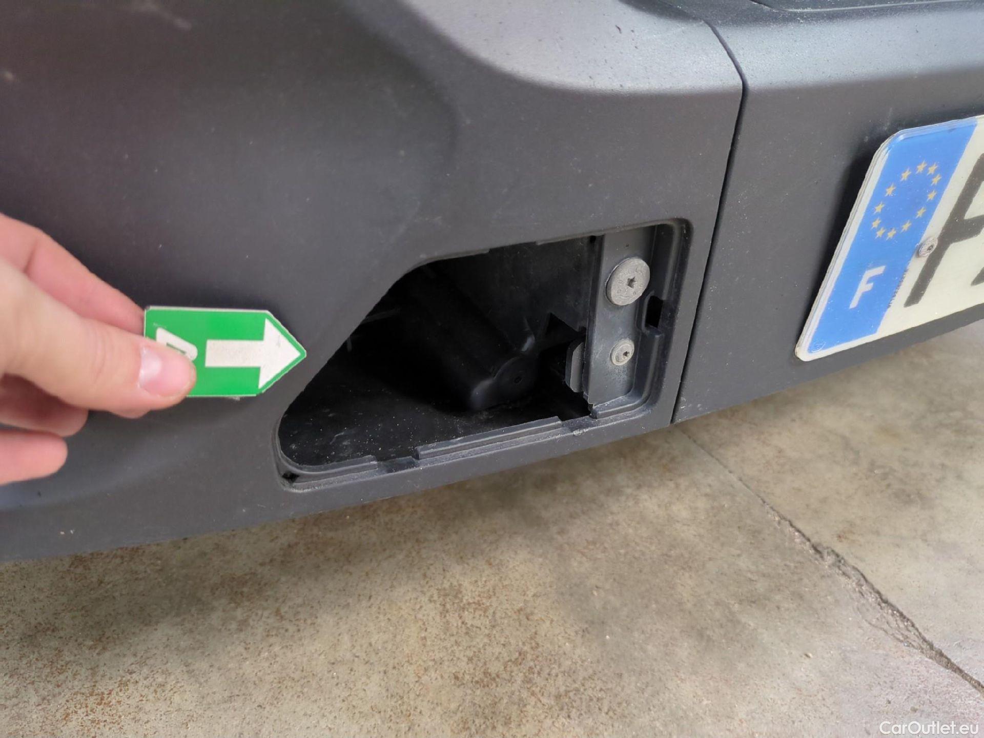  Iveco  Daily IVECO  / 2014 / 4P / Fourgon tôlé 2.3 35S16SA8 V11 H2 3520 #36