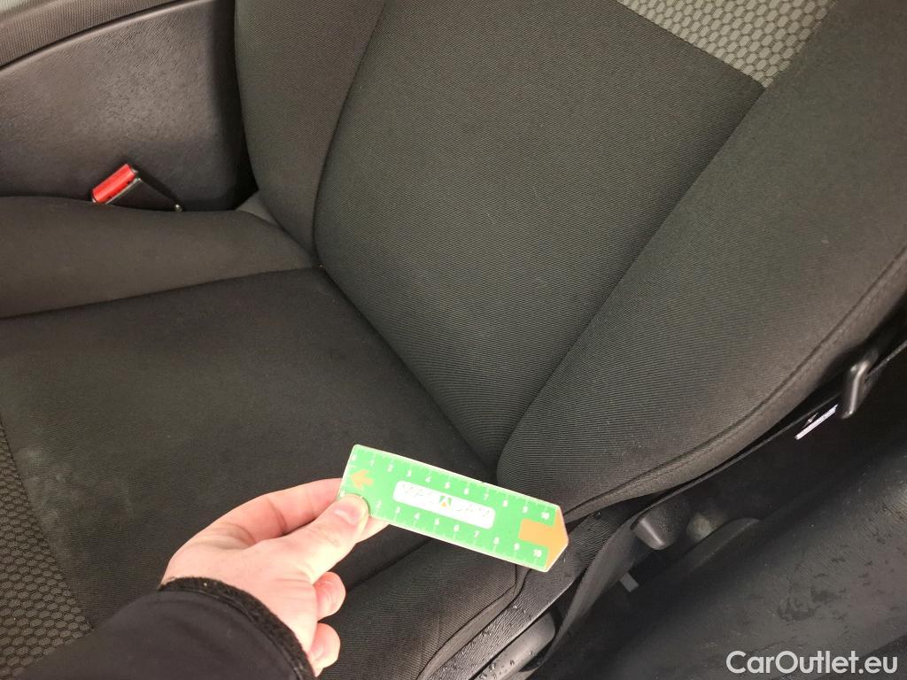  Renault  Kangoo  II Express Grand Confort (L1) 1.5 dCi 80CV BVM6 E6dT #18