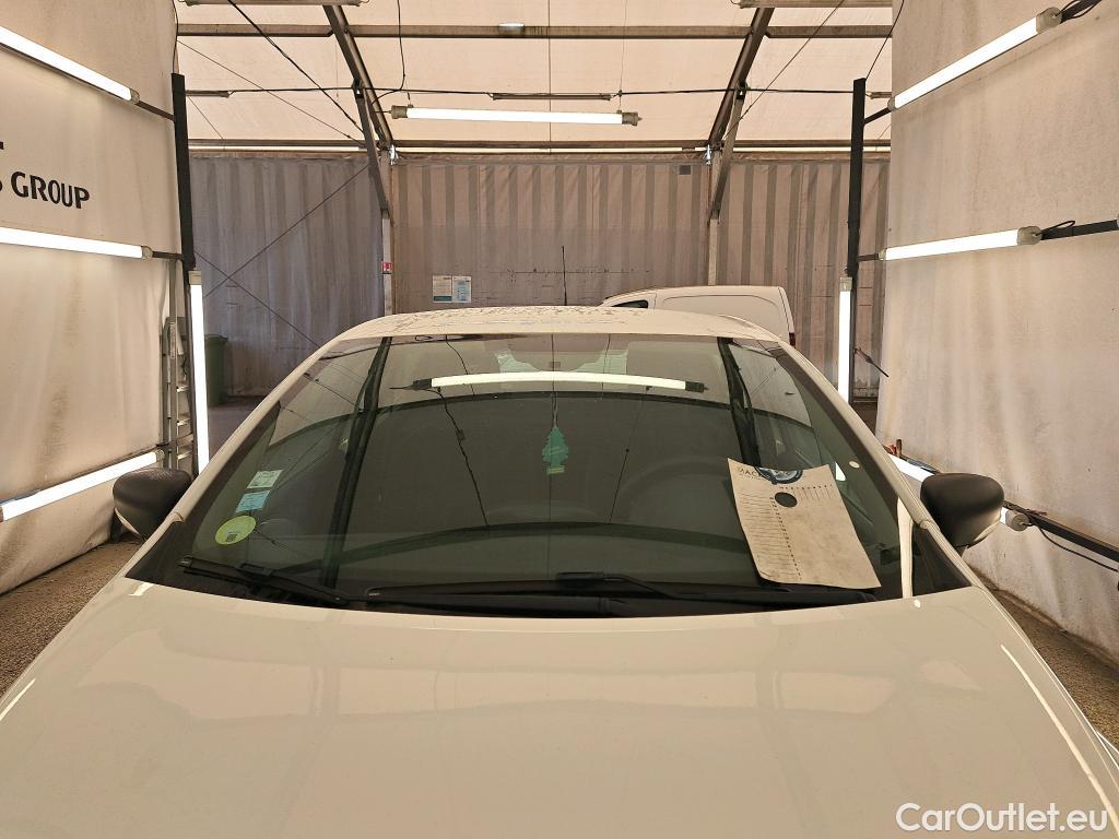  Renault  Clio  IV Air 1.5 dCi 90CV BVM5 E6 #3