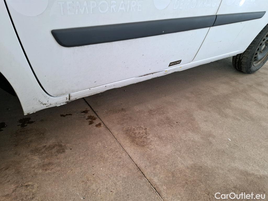  Renault  Kangoo  Express Grand Confort (L1) 1.5 dCi 90CV BVM5 E6 #17