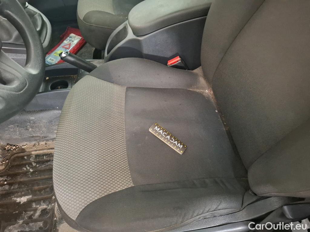  Renault  Kangoo  II Express Grand Confort (L1) 1.5 dCi 95CV BVM6 E6dT #44