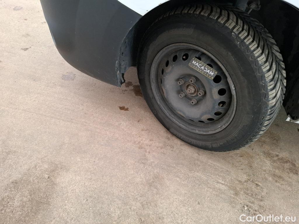  Renault  Kangoo  Express Grand Confort (L1) 1.5 dCi 90CV BVM5 E6 #42