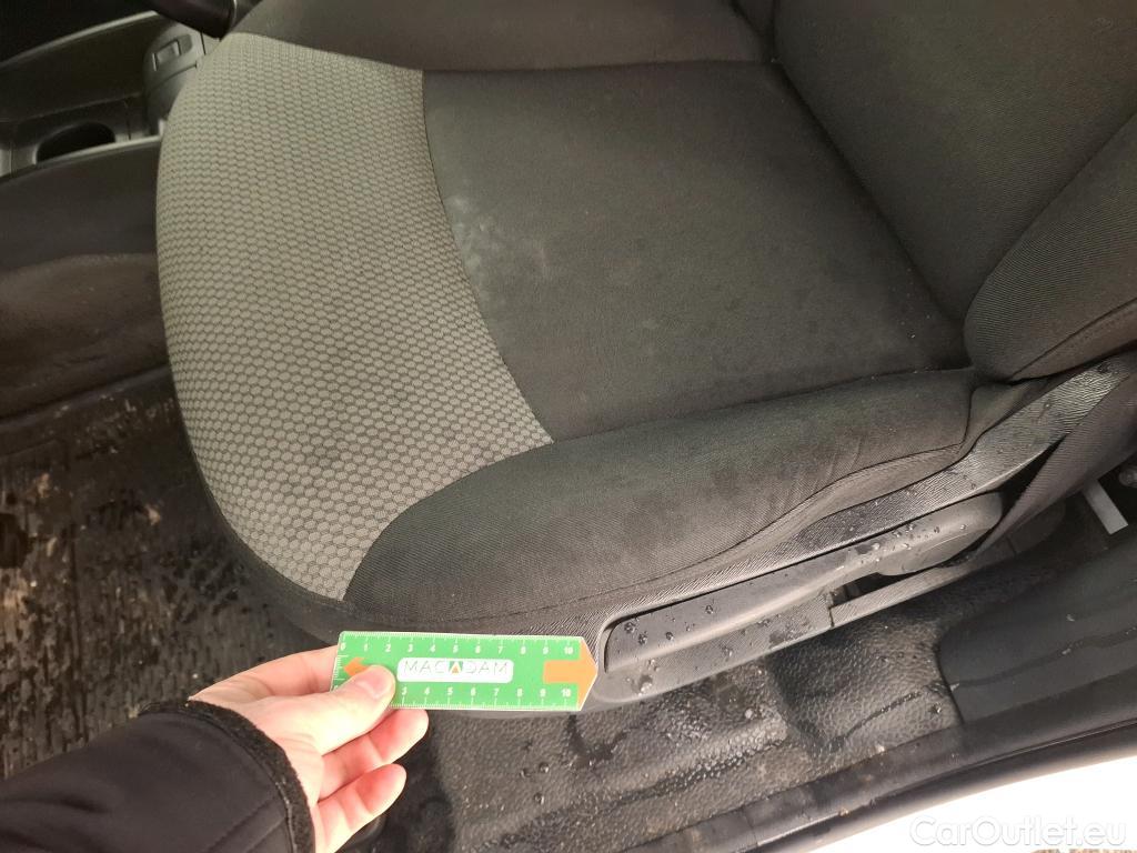  Renault  Kangoo  II Express Grand Confort (L1) 1.5 dCi 80CV BVM6 E6dT #17