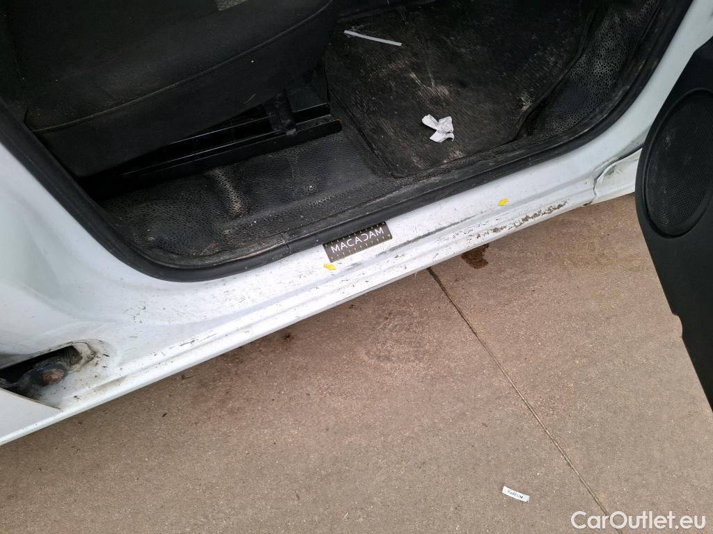  Renault  Kangoo  Express Grand Confort (L1) 1.5 dCi 90CV BVM5 E6 #24