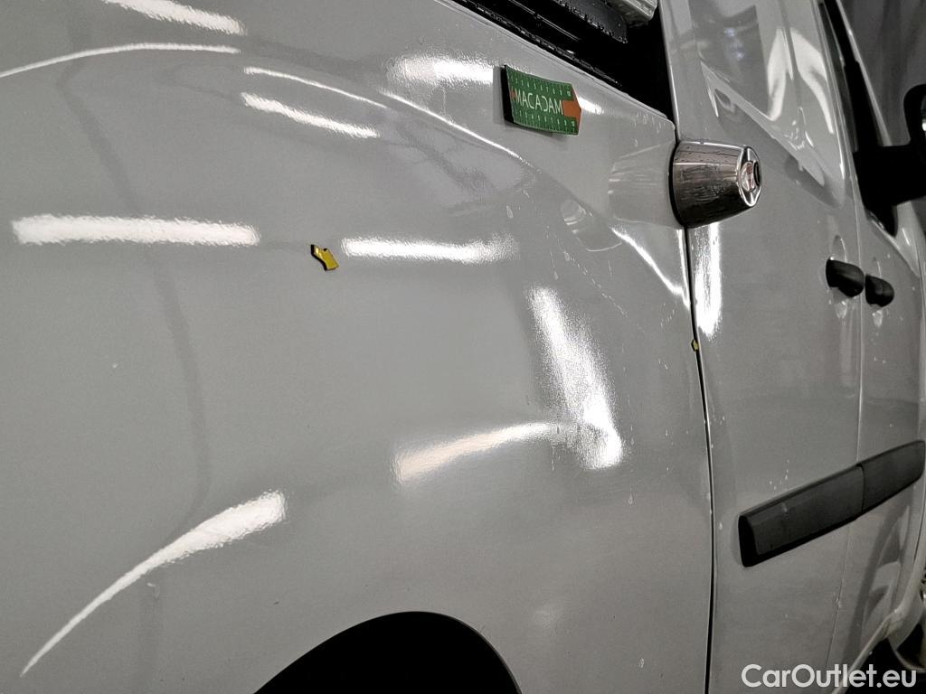  Renault  Kangoo  Express Maxi Extra (Série Spéciale) 1.5 dCi 90CV BVM5 E6 #23