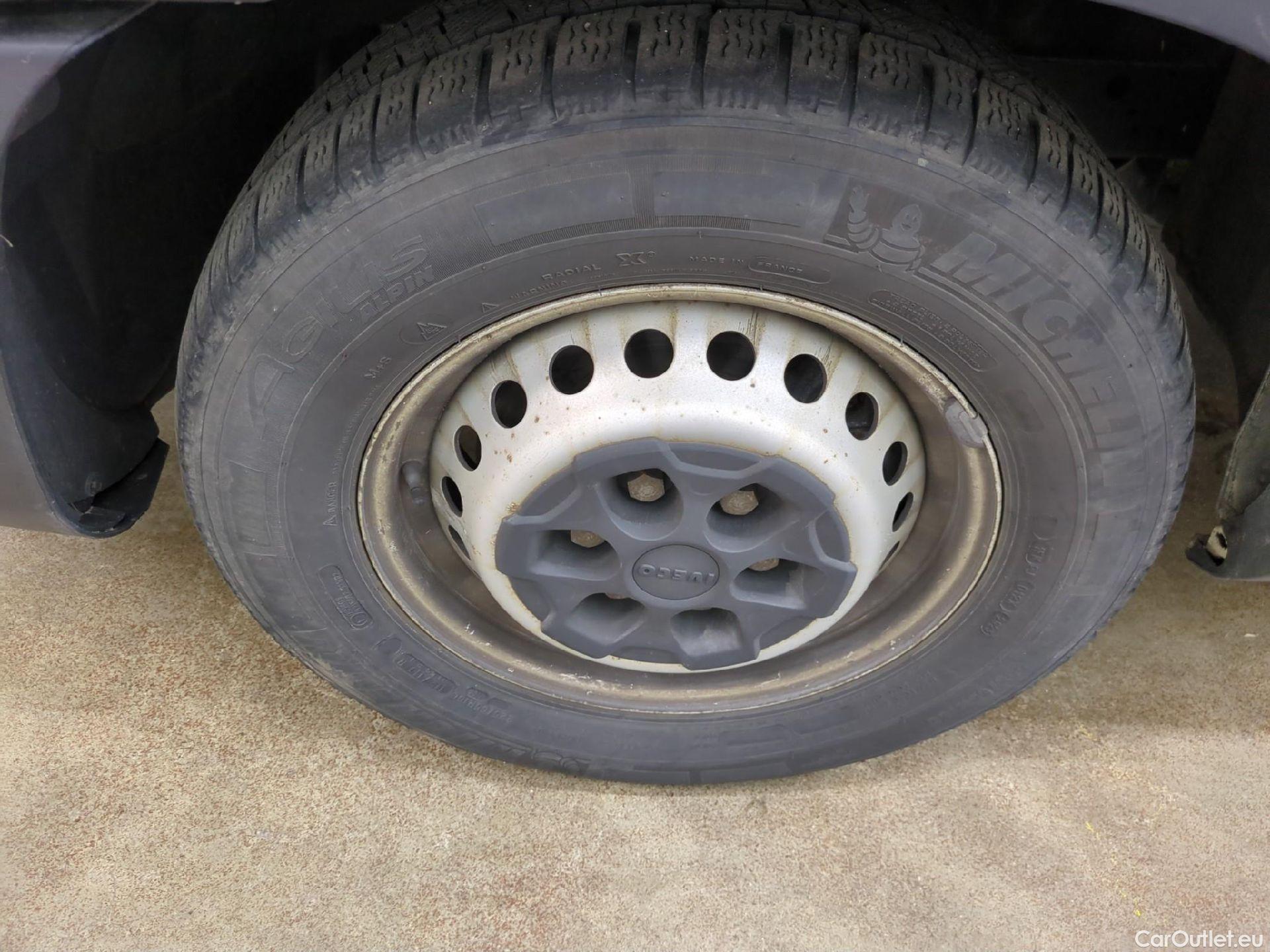  Iveco  Daily IVECO  / 2014 / 4P / Fourgon tôlé 2.3 35S16SA8 V11 H2 3520 #20