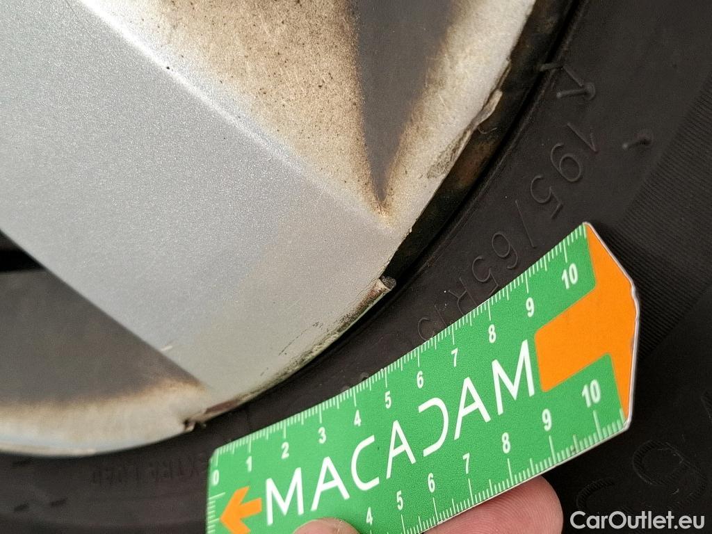  Renault  Kangoo  Express Maxi Extra (Série Spéciale) 1.5 dCi 90CV BVM5 E6 #77