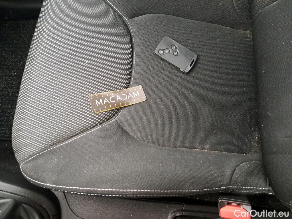  Renault  Clio  IV Air 1.5 dCi 90CV BVM5 E6 #8