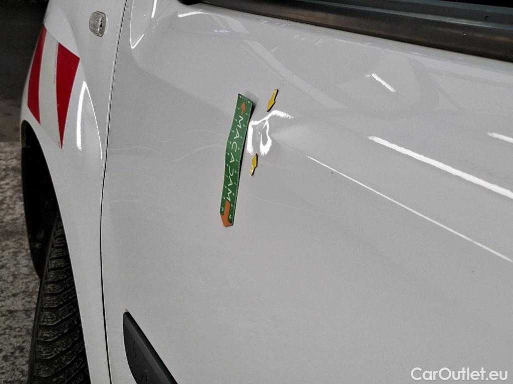  Renault  Kangoo  Express Maxi Extra (Série Spéciale) 1.5 dCi 90CV BVM5 E6 #60