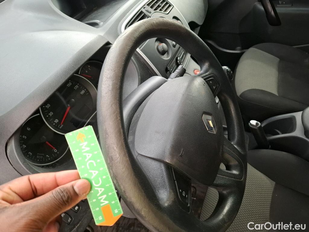  Renault  Kangoo  Express Maxi Extra (Série Spéciale) 1.5 dCi 90CV BVM5 E6 #96