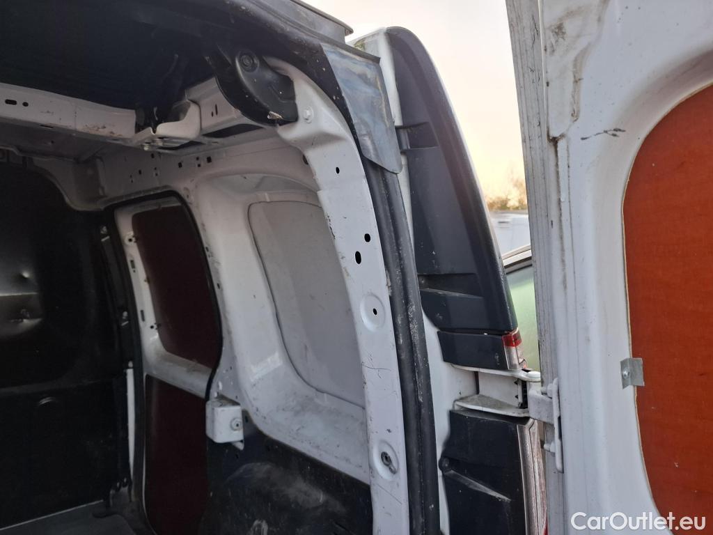  Renault  Kangoo  Express Grand Confort (L1) 1.5 dCi 90CV BVM5 E6 #48