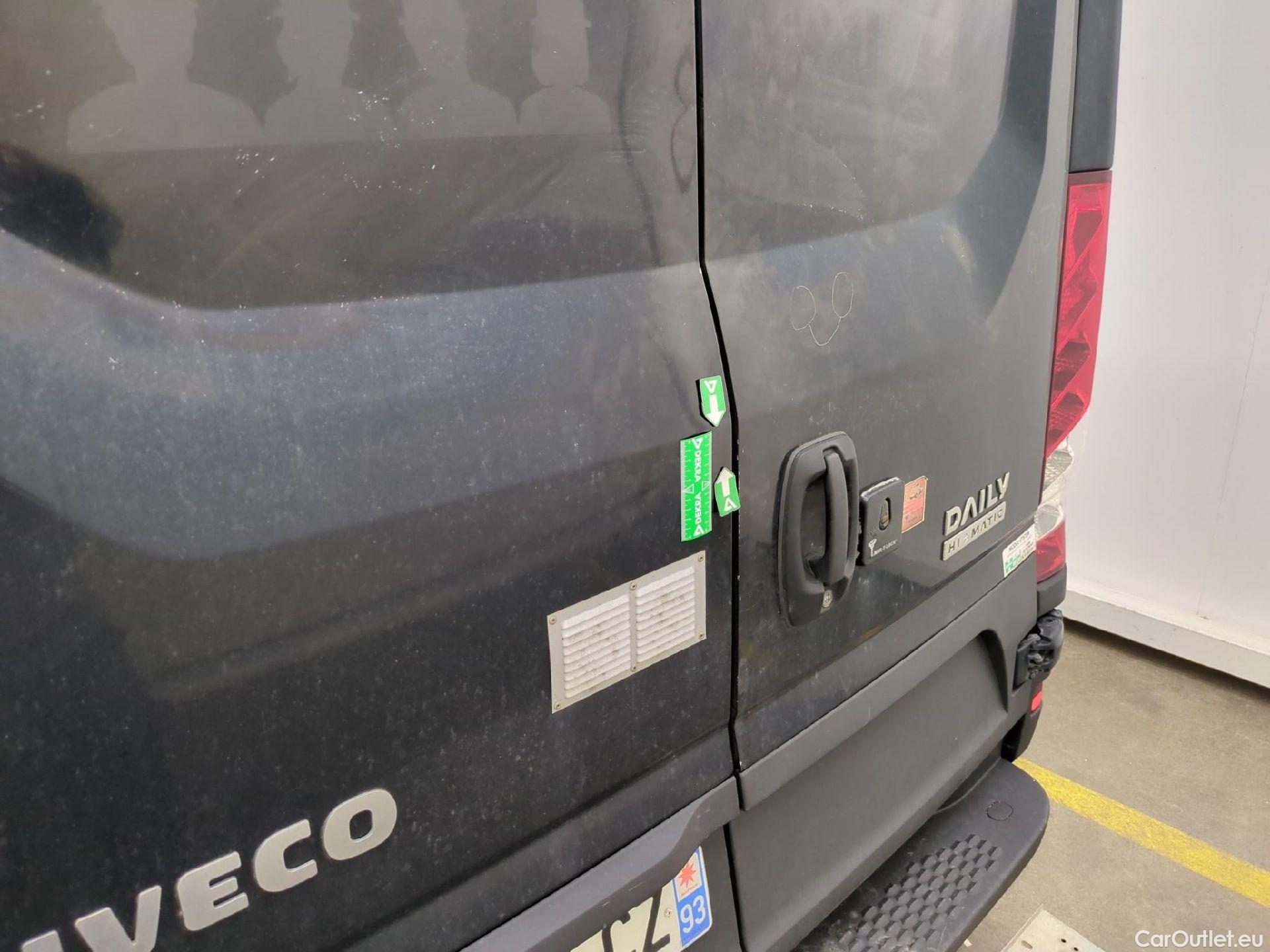  Iveco  Daily IVECO  / 2014 / 4P / Fourgon tôlé 2.3 35S16SA8 V11 H2 3520 #47