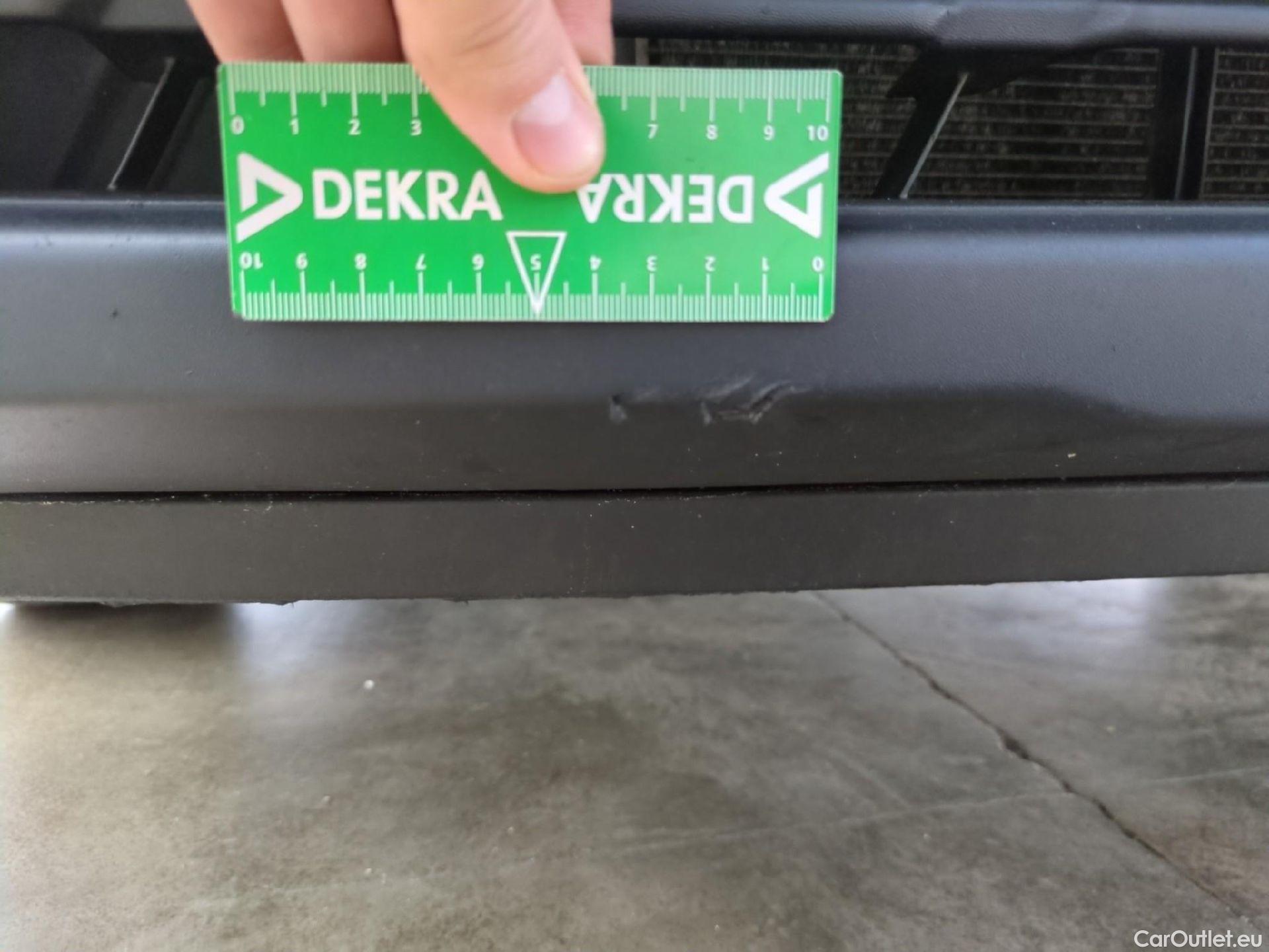  Renault  Trafic  Fourgon L2H1 3T Grand Confort 2.0 dCi 130CV BVM6 E6d #44