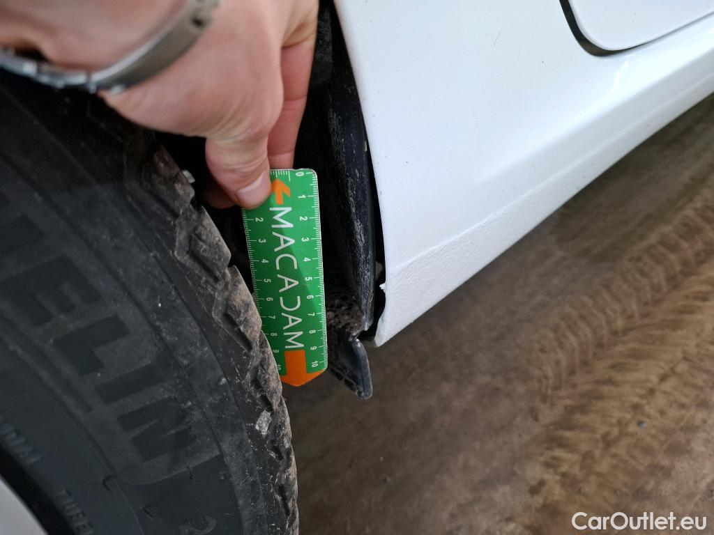  Renault  Megane RENAULT Mégane Société / 2020 / 5P / Berline Air Nav réversible Blue dCi 115 - 21N #29