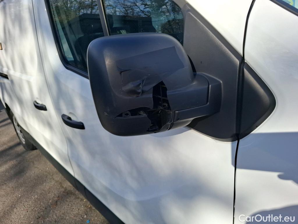  Renault  Trafic RENAULT  / 2019 / 4P / Fourgon tole NV FG GCF L2H2 1200 Energy dCi 145 #27