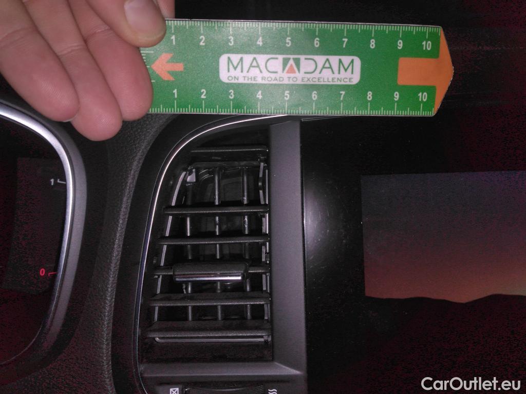  Renault  Megane  IV Berline 5pt. Business 1.5 dCi 115CV BVM6 E6d / TRANSFO VP VF  #38