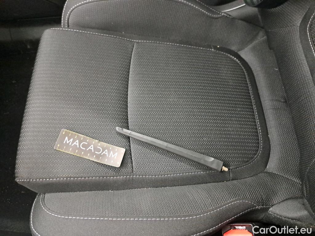  Renault  Megane  IV Berline 5 ptes. Société Air Nav 1.5 dCi 90CV BVM6 E6 #18