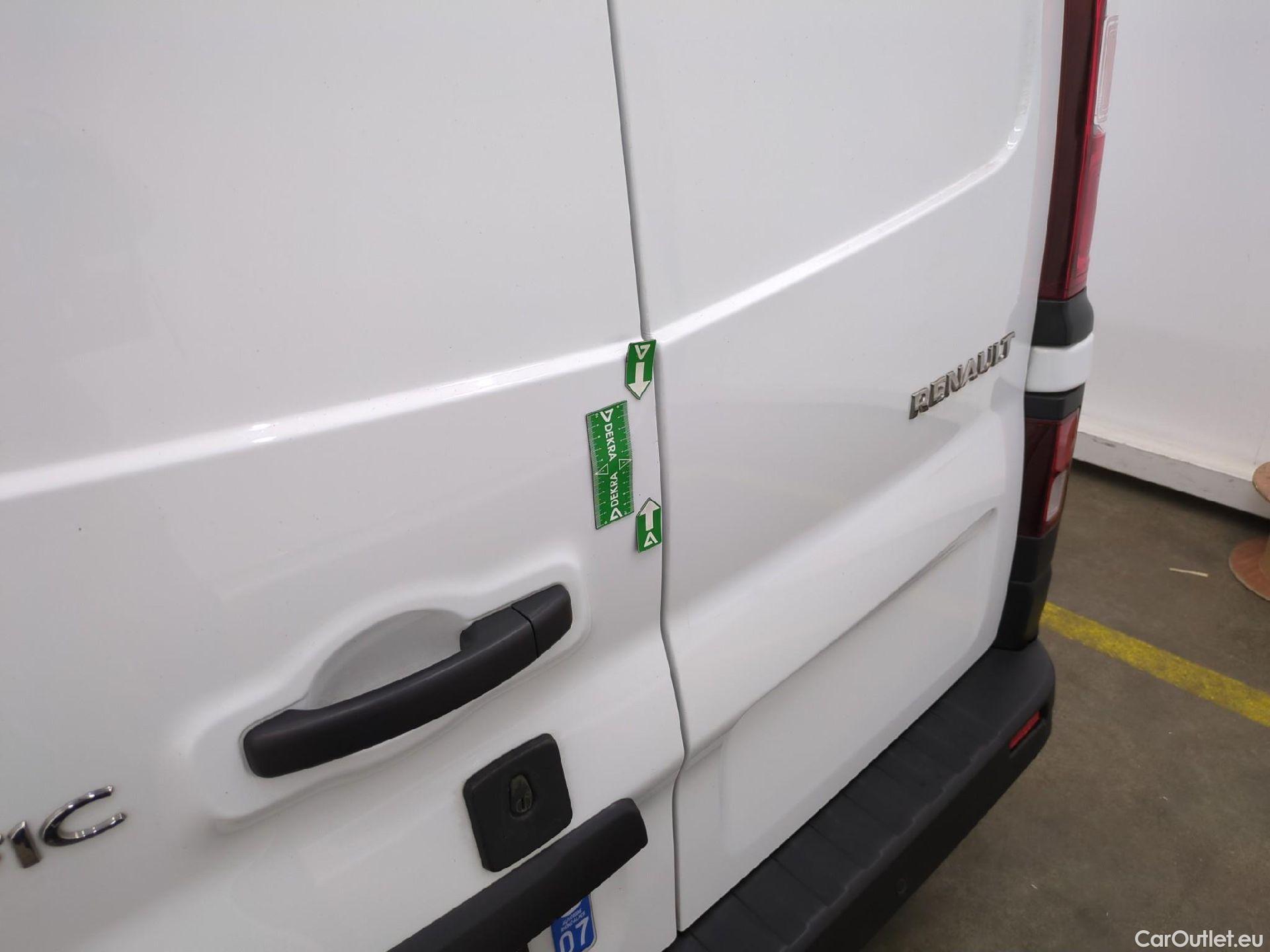  Renault  Trafic  Fourgon L2H1 3T Grand Confort 2.0 dCi 130CV BVM6 E6d #15