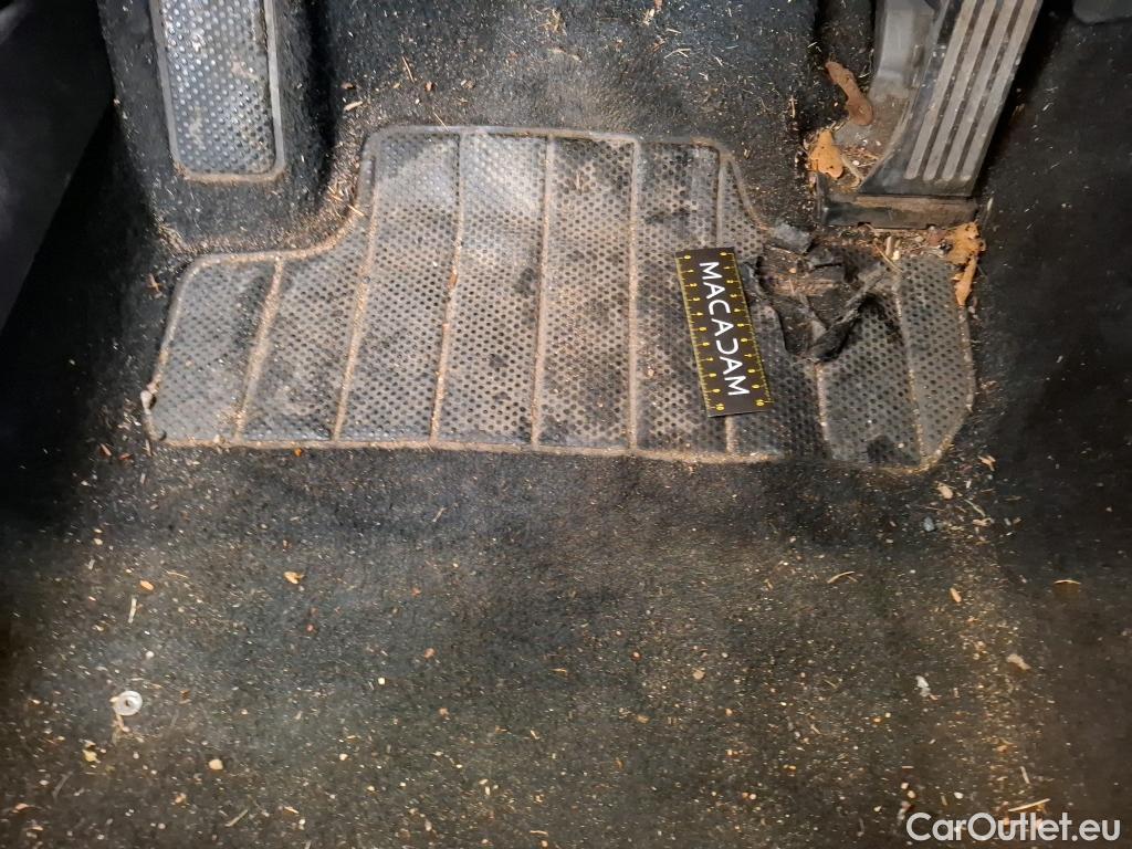  Volkswagen  Caddy VOLKSWAGEN  Van VU 4p Fourgonnette 2.0 TDI 150 Business Line #7