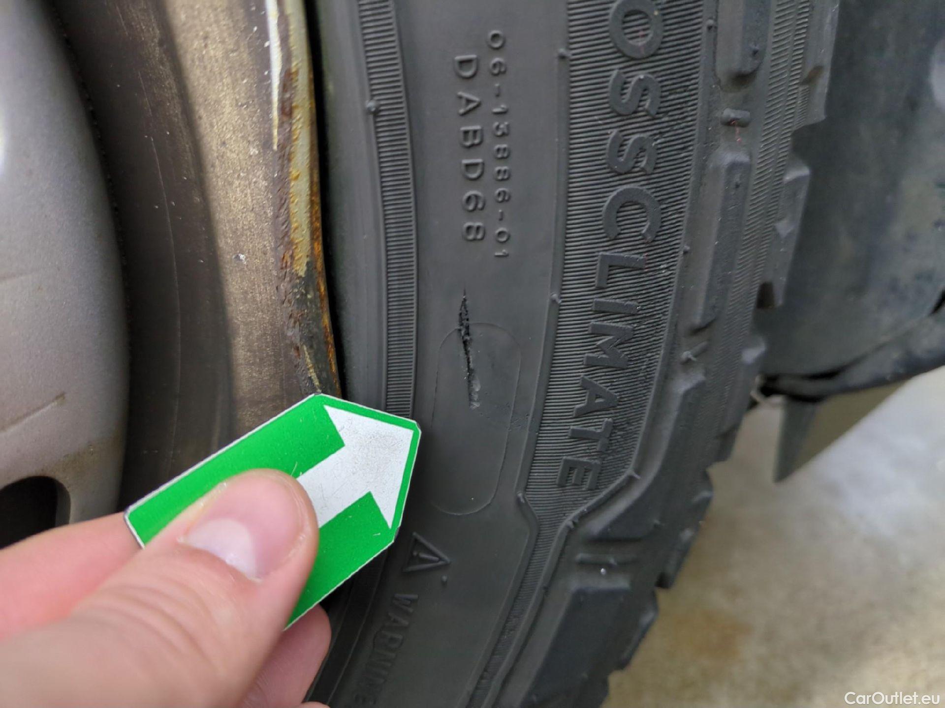  Renault  Trafic  Fourgon L2H1 3T Grand Confort 2.0 dCi 130CV BVM6 E6d #14