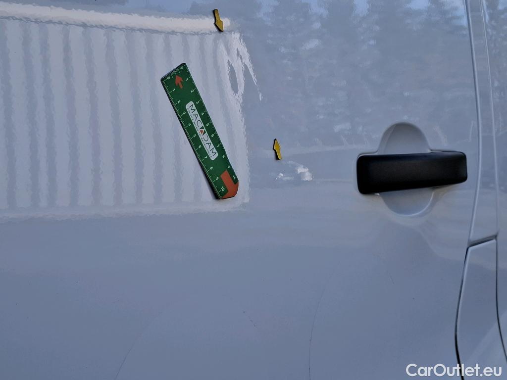  Renault  Trafic RENAULT  / 2019 / 4P / Fourgon tole NV FG GCF L2H2 1200 Energy dCi 145 #11