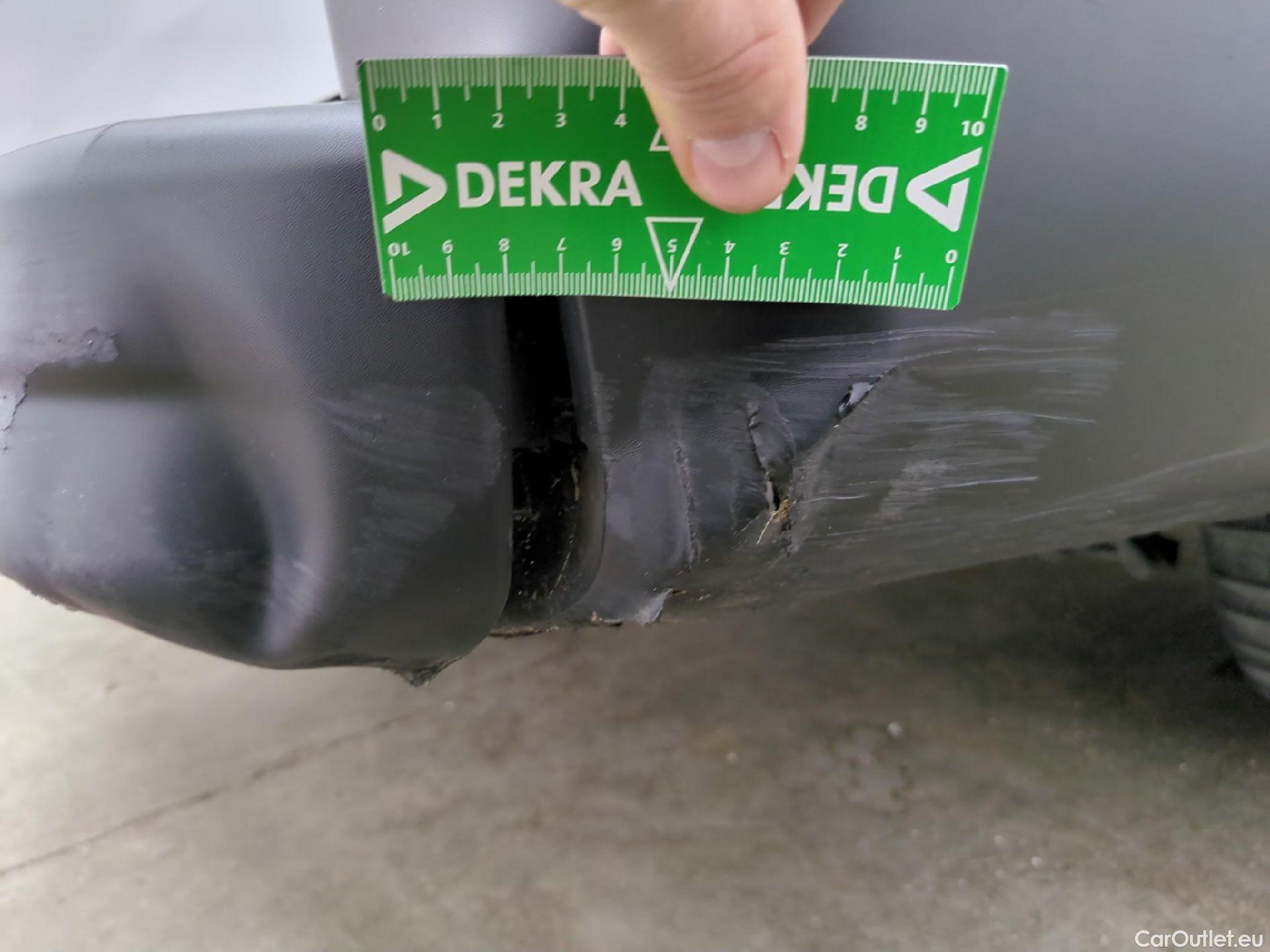  Renault  Trafic  Fourgon L2H1 3T Grand Confort 2.0 dCi 130CV BVM6 E6d #19