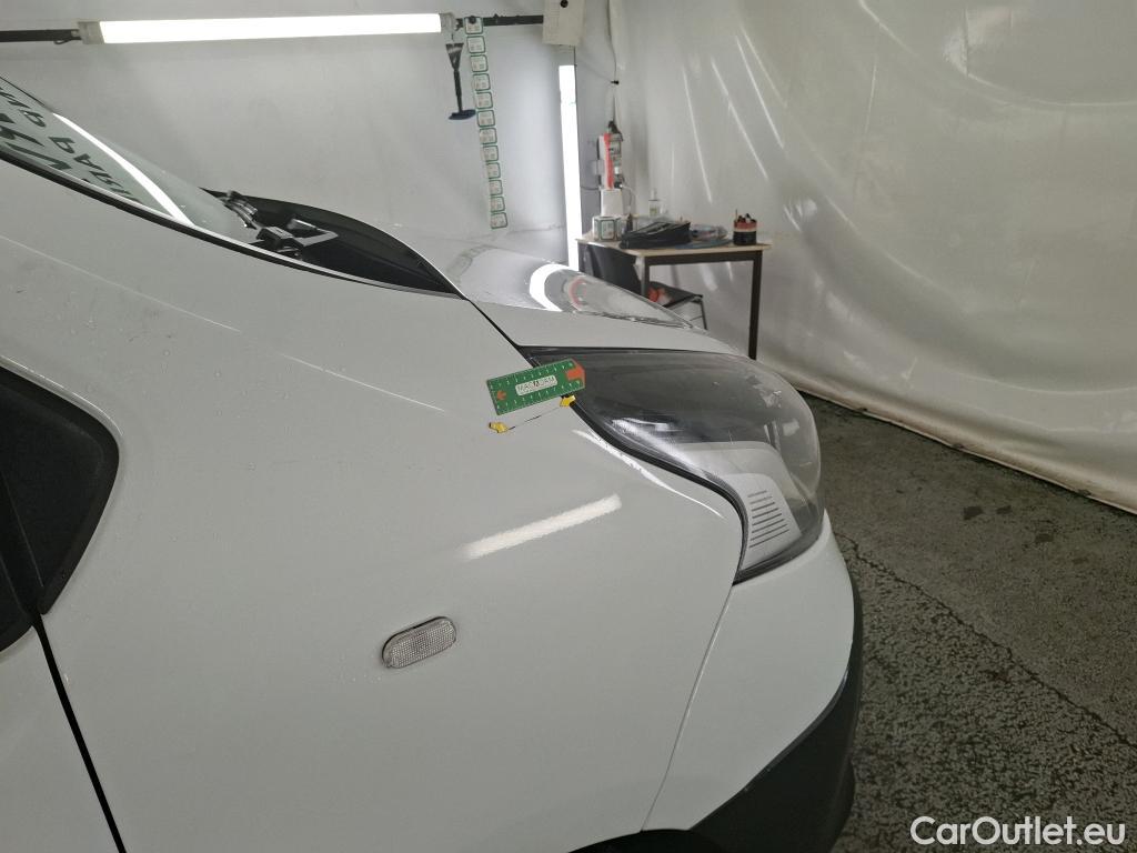  Renault  Trafic RENAULT  / 2014 / 4P / Fourgon tôlé FG GCFL1H1 1000 dCi95 Stop&Start E6 #33