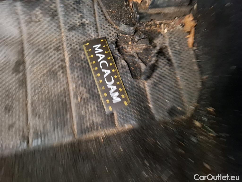  Volkswagen  Caddy VOLKSWAGEN  Van VU 4p Fourgonnette 2.0 TDI 150 Business Line #8