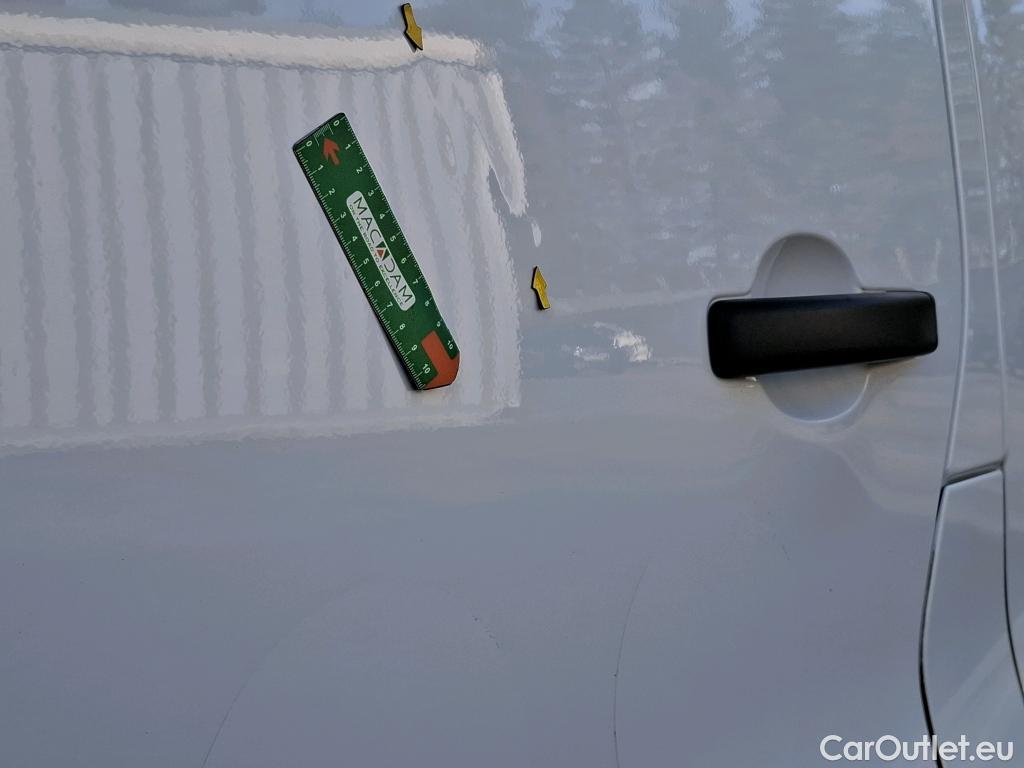  Renault  Trafic RENAULT  / 2019 / 4P / Fourgon tole NV FG GCF L2H2 1200 Energy dCi 145 #12