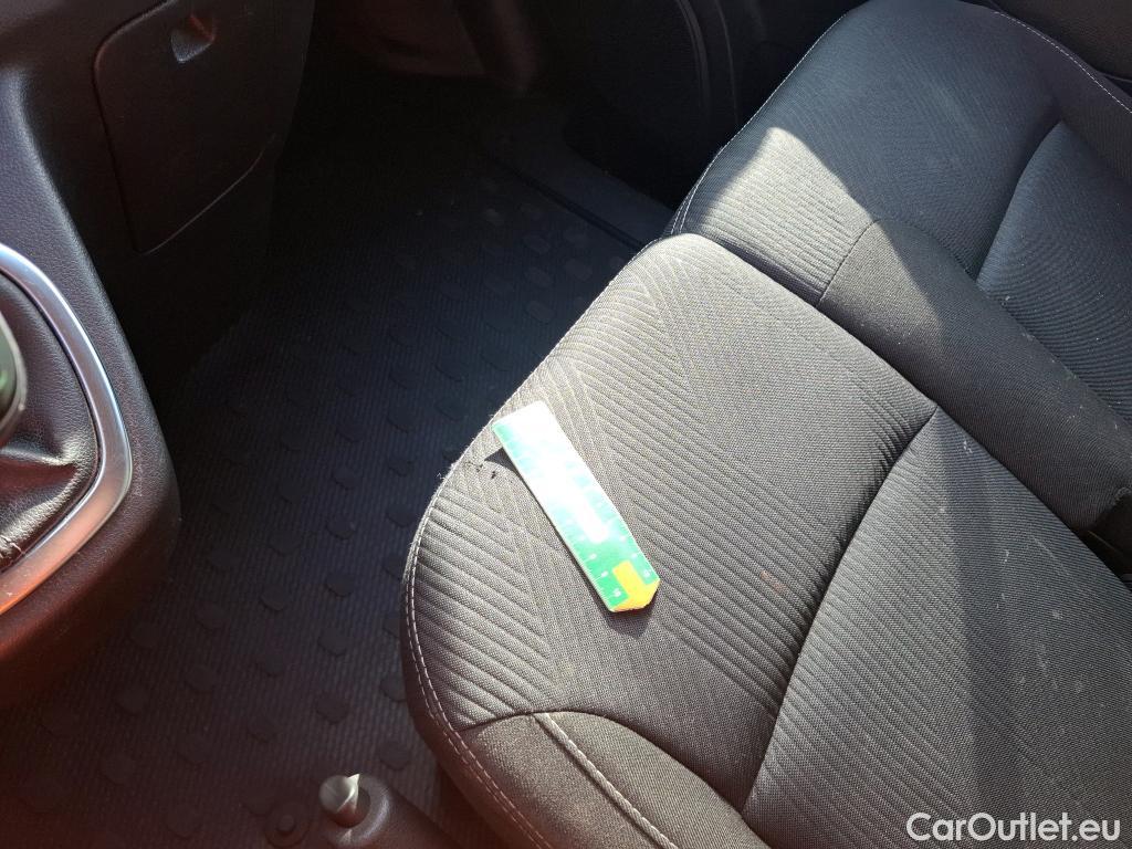  Renault  Trafic RENAULT  / 2019 / 4P / Fourgon tole NV FG GCF L2H2 1200 Energy dCi 145 #23