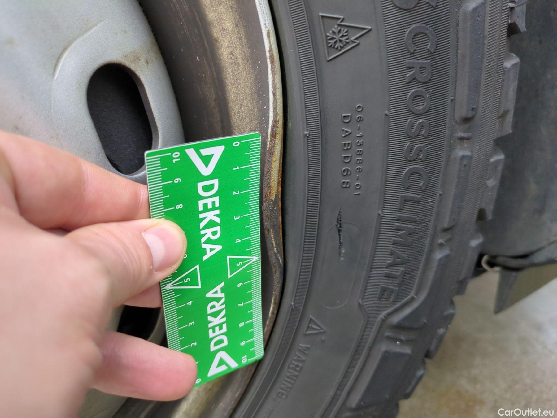  Renault  Trafic  Fourgon L2H1 3T Grand Confort 2.0 dCi 130CV BVM6 E6d #16