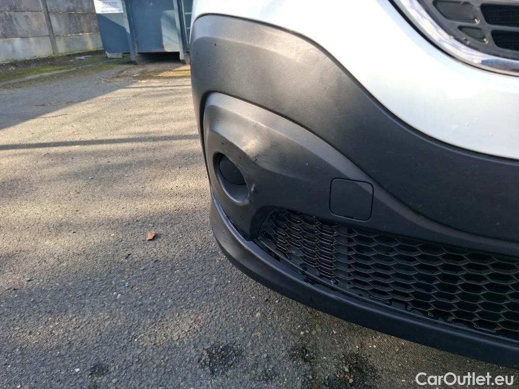  Renault  Trafic RENAULT  / 2019 / 4P / Fourgon tole NV FG GCF L2H2 1200 Energy dCi 145 #4