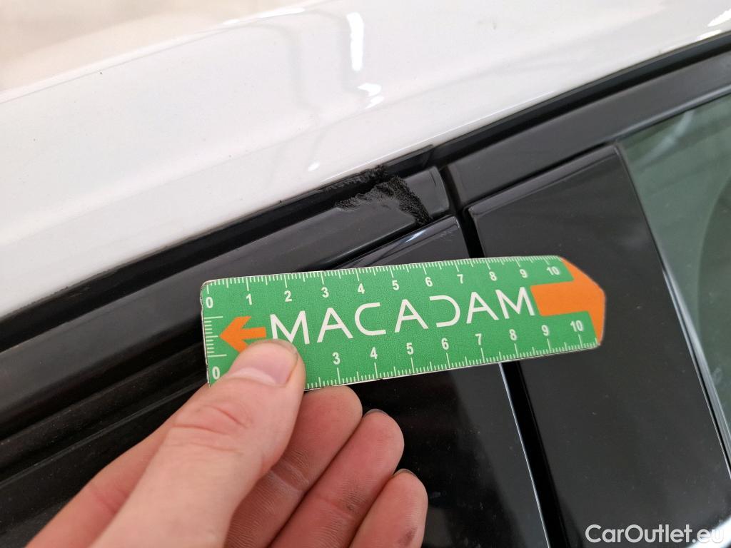  Renault  Megane RENAULT Mégane Société / 2020 / 5P / Berline Air Nav réversible Blue dCi 115 - 21N #6