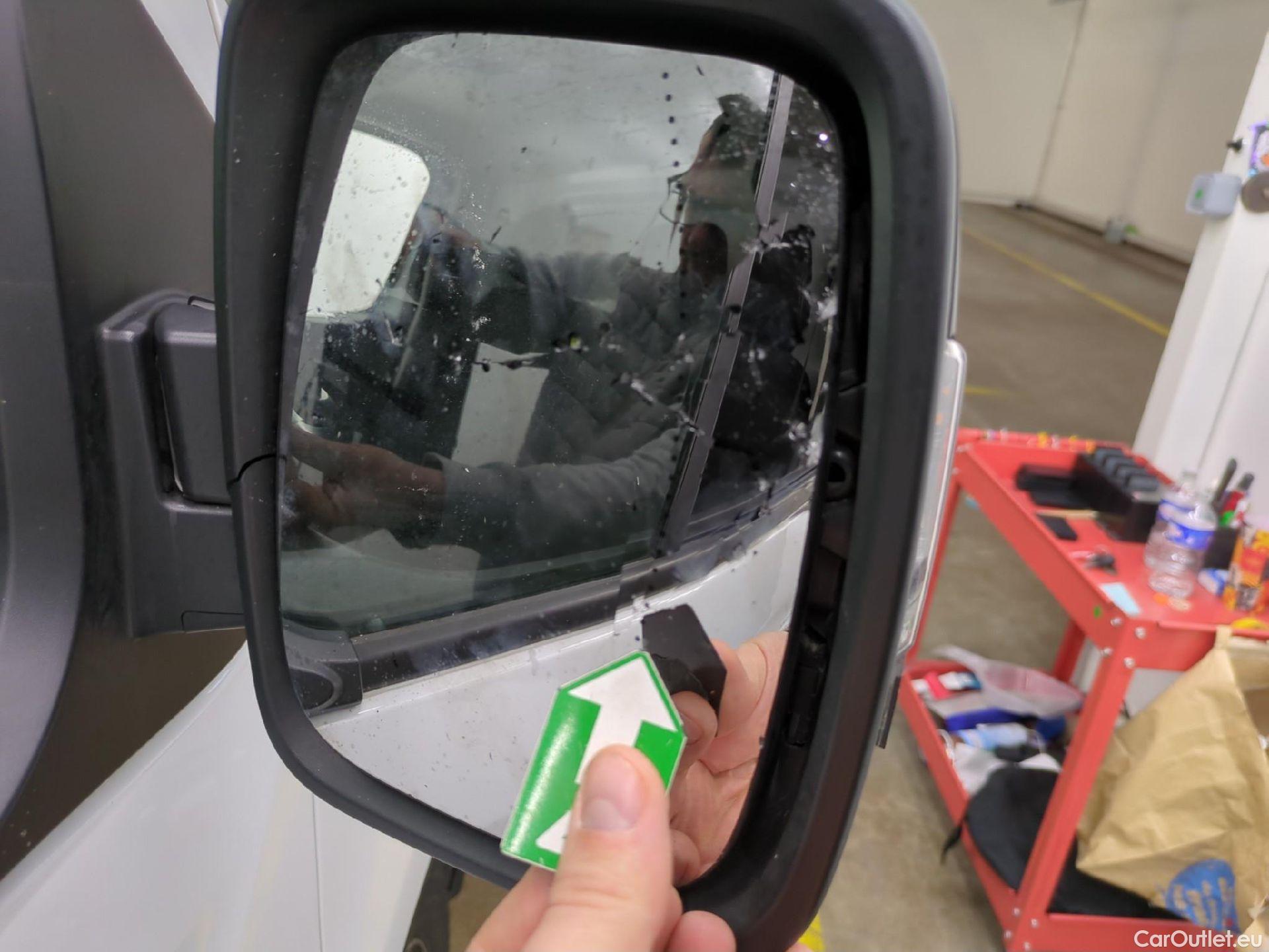  Renault  Trafic  Fourgon L2H1 3T Grand Confort 2.0 dCi 130CV BVM6 E6d #11