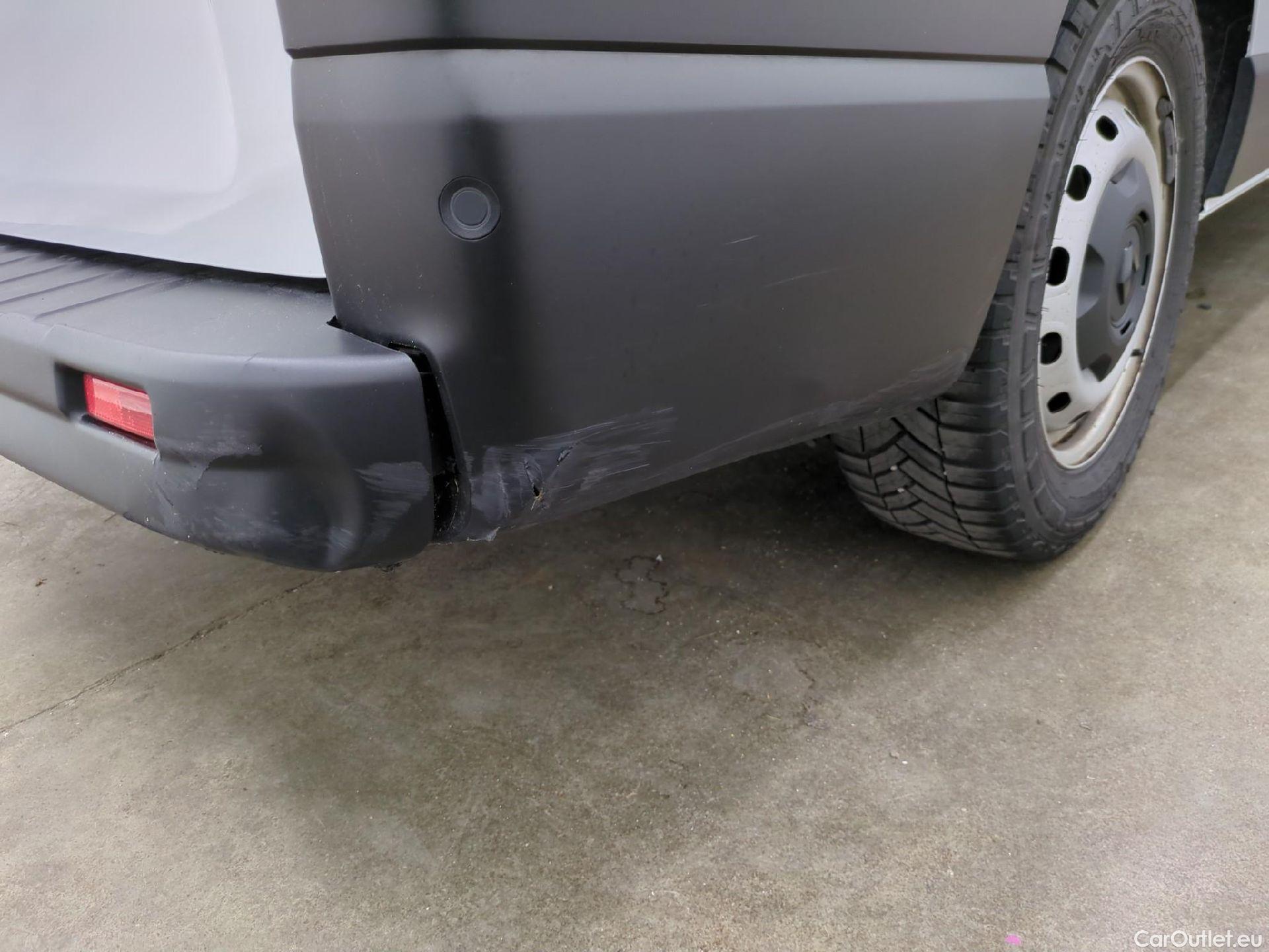  Renault  Trafic  Fourgon L2H1 3T Grand Confort 2.0 dCi 130CV BVM6 E6d #21