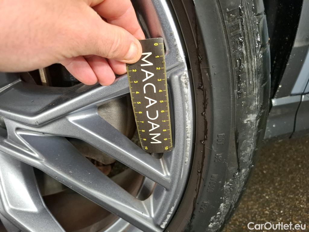  Audi  Q4 E-Tron  50 e-tron Design Luxe quattro 82kWh BVA #8