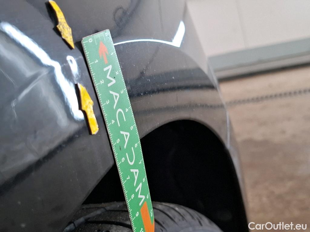  Bmw  Serie 1 BMW Série 1 / 2019 / 5P / Berline 116i Business Design #10